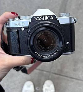 Yashica FX-D 100 13MP 4K Ultra HD Digital Film Simulation Camera Black/Silver – Retro Style Compact Camera