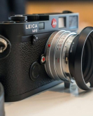 Leica M6 2022 Reissue 35mm Film Camera Black with Leica Summilux-M 35mm f/1.4 ASPH Lens Silver Kit Leica M6 2022 Reissue 35mm Film Camera Black with Leica Summilux-M 35mm f/1.4 ASPH Lens Silver Kit